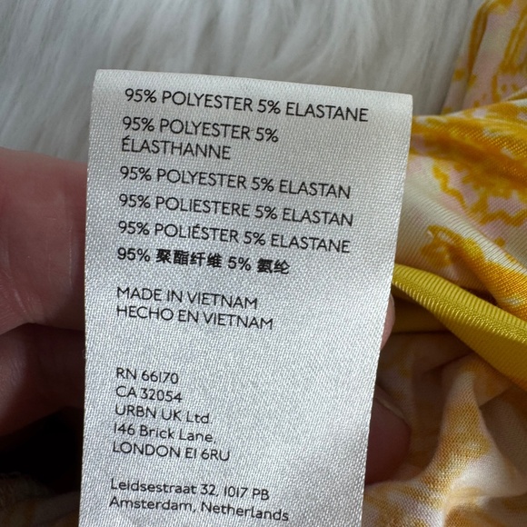 Free People She's Something Else Yellow Floral Print Bodycon Mini Skirt Sz S - Picture 8 of 8